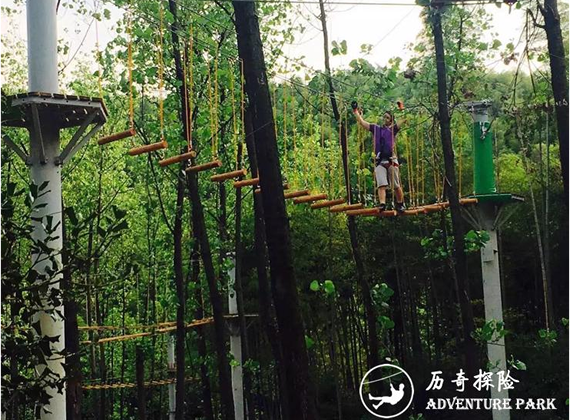 山浩户外运动基地 高空网阵 绳索课程 绳网阵挑战课程规划设计建设