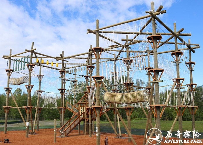 天空步道高空绳网探险设备儿童青少年户外活动基地场地定制历奇探险厂家