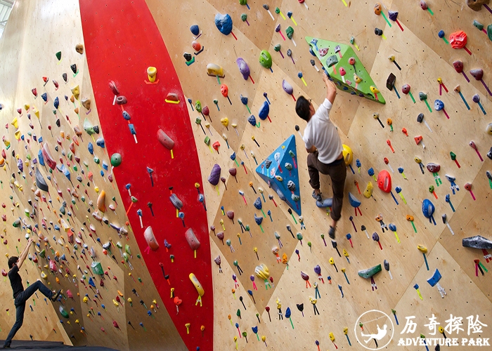 攀岩网红游乐设施 生产定制 室内玩攀岩墙厂家 儿童趣味攀岩设备